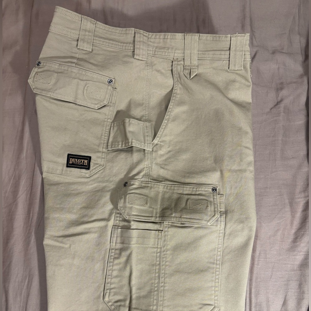 Duluth Men's Khaki Cargo Shorts - Picture 2 of 4